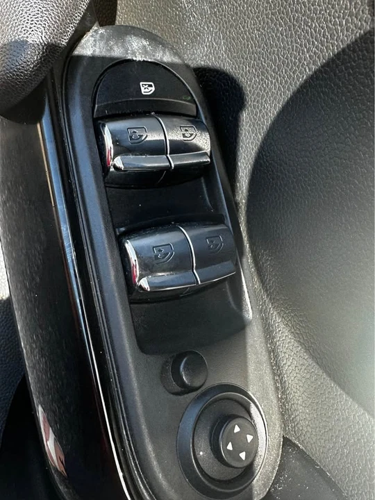 2018 Mini Mini 3rd Gen - Image 17 of 20