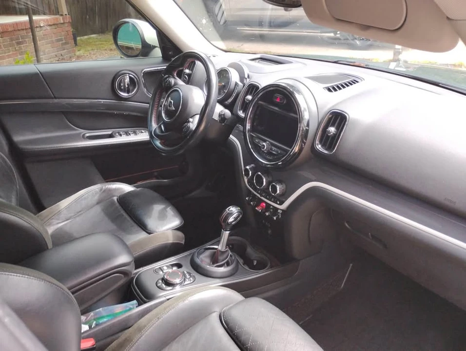2018 Mini Mini 3rd Gen - Image 2 of 15
