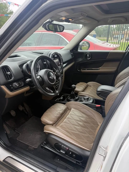 2018 Mini Mini 3rd Gen - Image 3 of 5