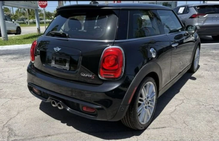 2018 Mini Mini Cooper S 3rd Gen - Image 6 of 12