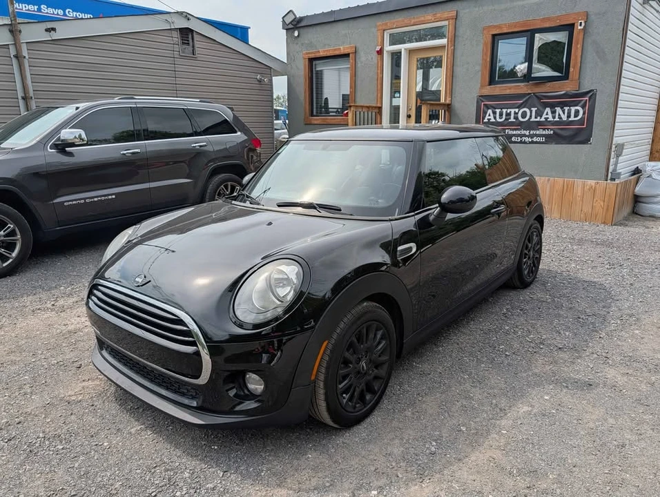 2018 Mini Mini Cooper S 3rd Gen - Image 2 of 8
