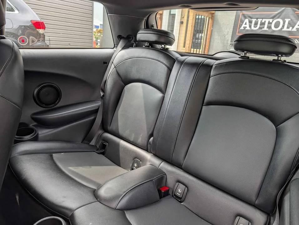 2018 Mini Mini Cooper S 3rd Gen - Image 8 of 8