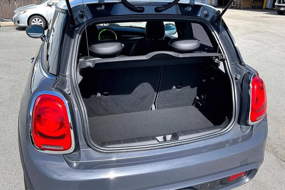 2018 Mini Mini Cooper S 3rd Gen - Image 17 of 20