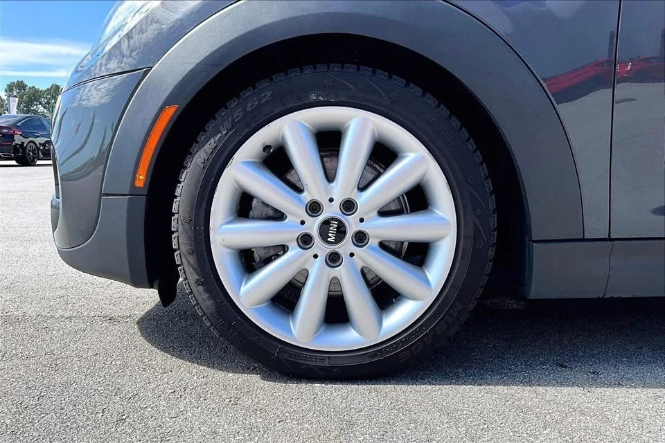 2018 Mini Mini Cooper S 3rd Gen - Image 18 of 20