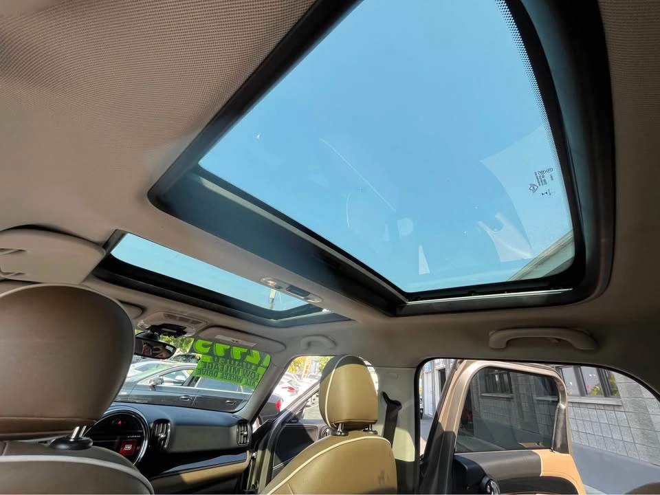 2018 Mini Countryman 2nd Gen - Image 16 of 19