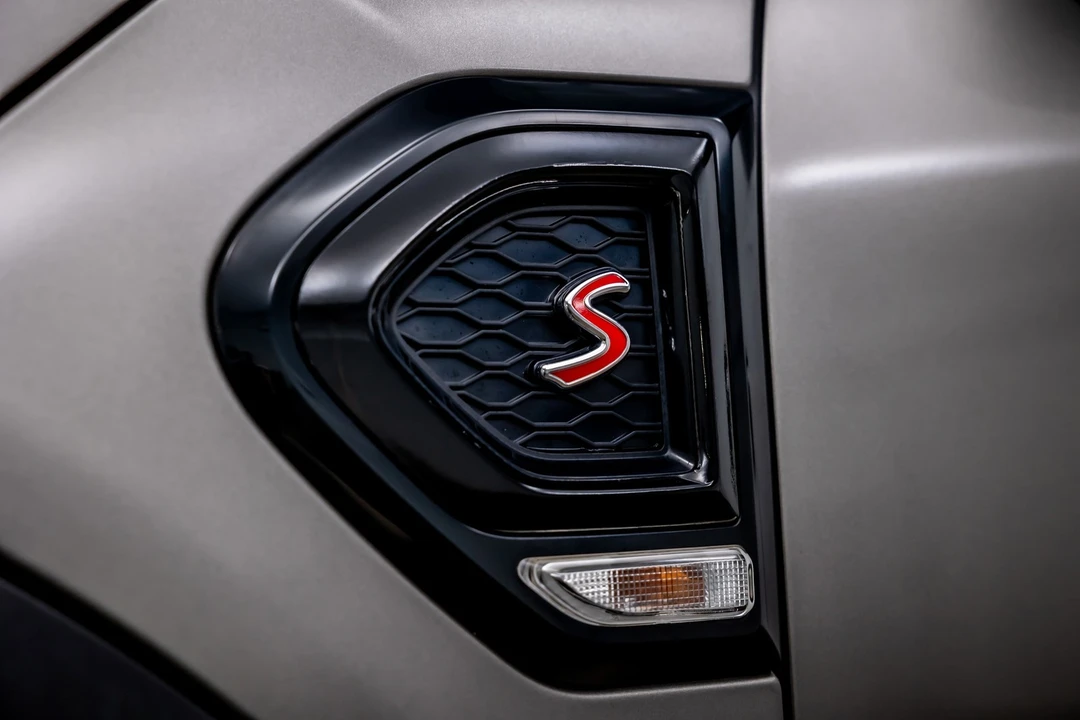 2018 Mini Countryman 2nd Gen - Image 15 of 21