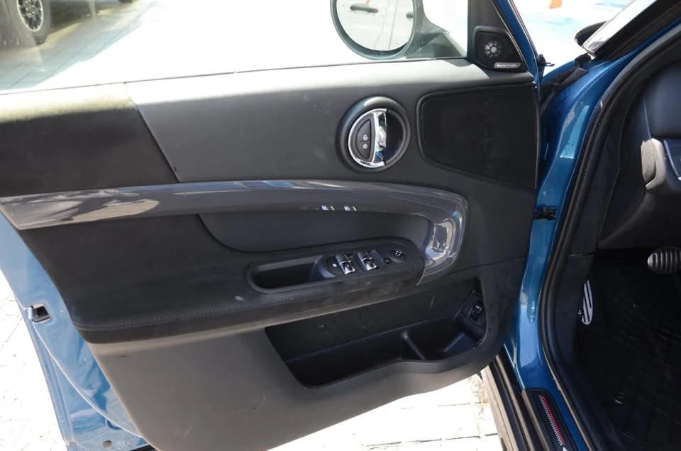 2018 Mini Countryman 2nd Gen - Image 17 of 18