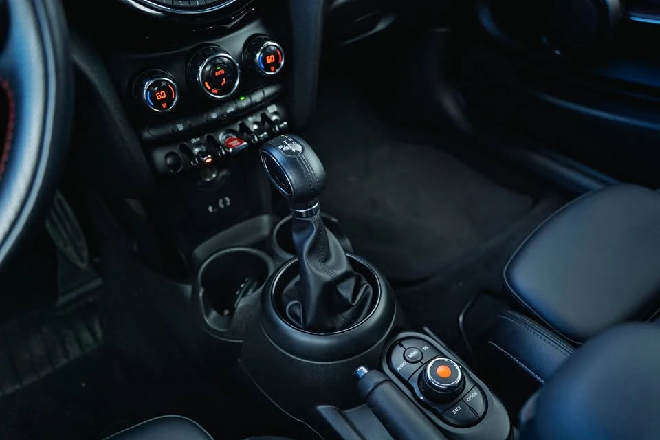 2018 Mini Mini Cooper S 3rd Gen - Image 18 of 19