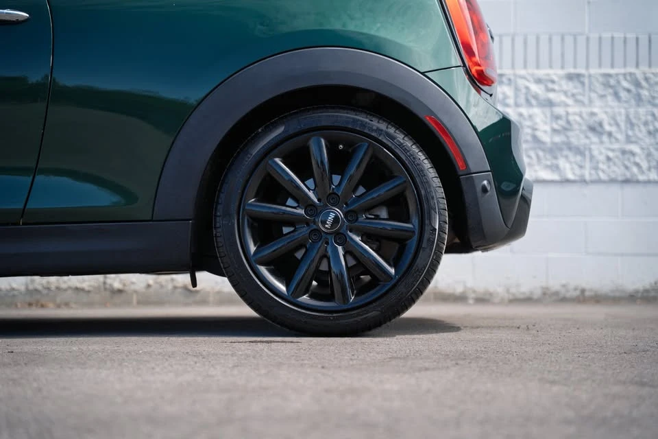 2018 Mini Mini Cooper S 3rd Gen - Image 16 of 19