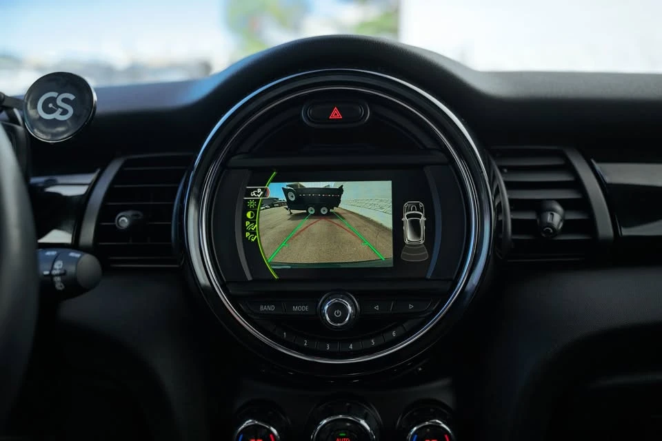 2018 Mini Mini Cooper S 3rd Gen - Image 19 of 19