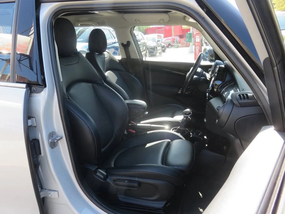 2018 Mini Mini Cooper S 3rd Gen - Image 11 of 20