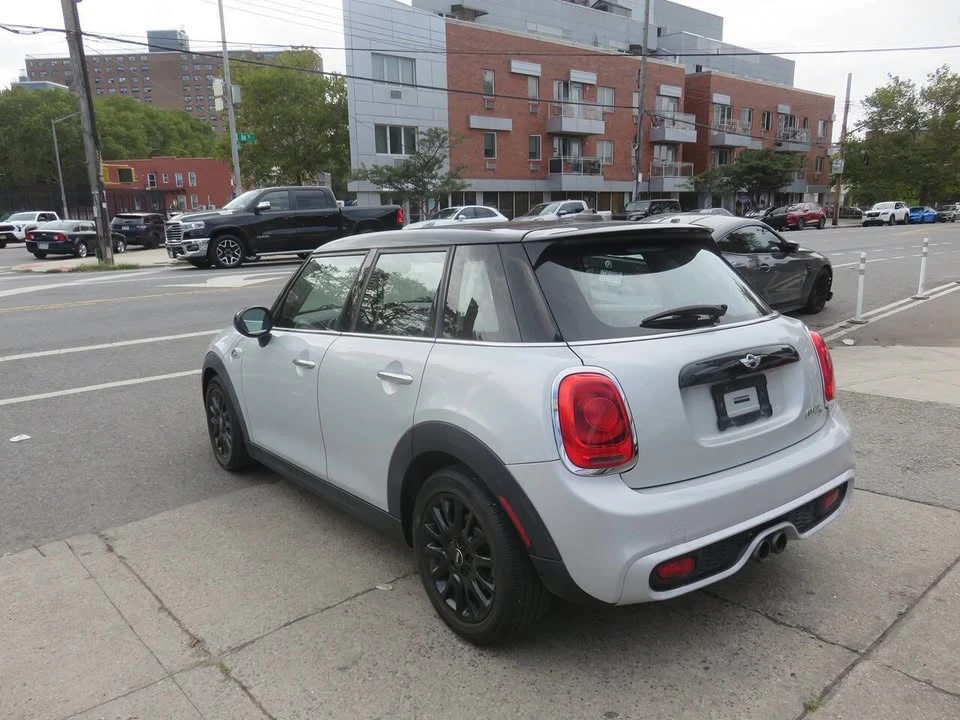 2018 Mini Mini Cooper S 3rd Gen - Image 5 of 20