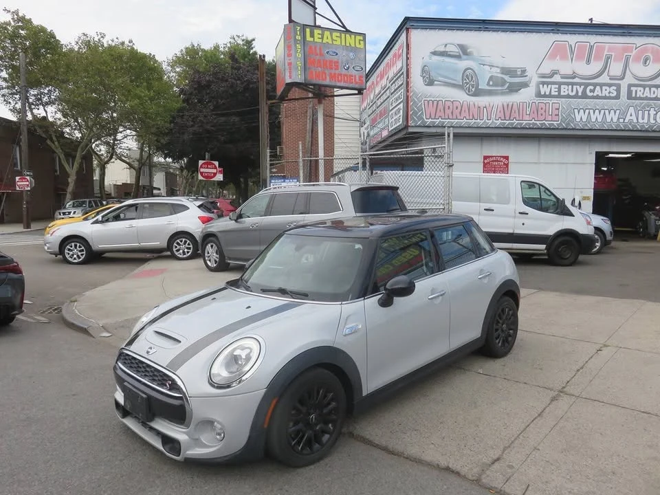 2018 Mini Mini Cooper S 3rd Gen - Image 2 of 20