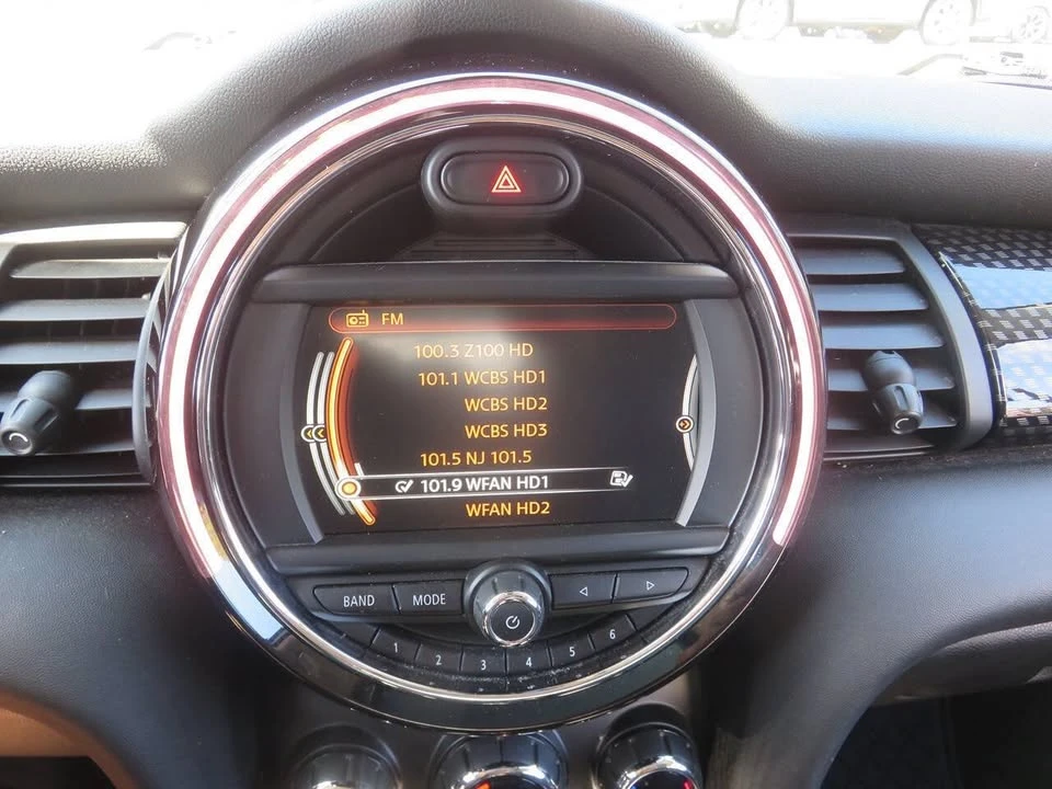 2018 Mini Mini Cooper S 3rd Gen - Image 17 of 20