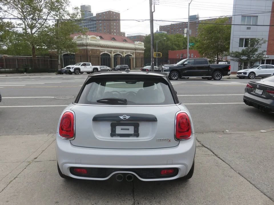 2018 Mini Mini Cooper S 3rd Gen - Image 8 of 20