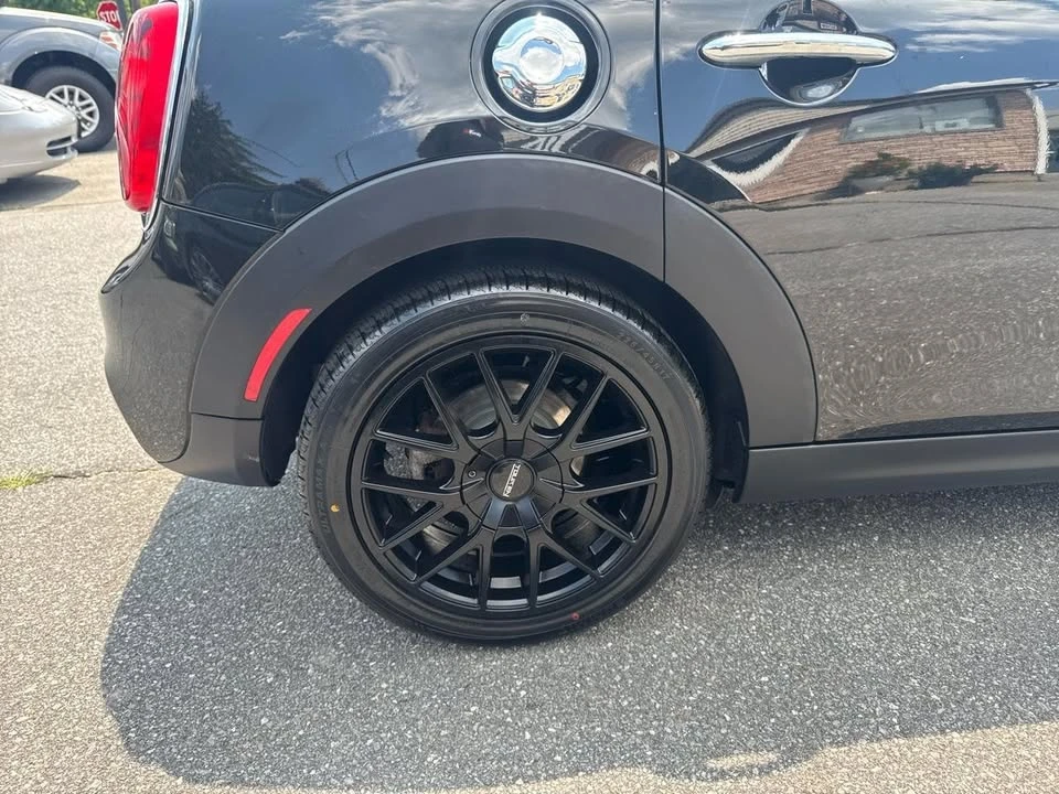 2018 Mini Mini Cooper S 3rd Gen - Image 19 of 20