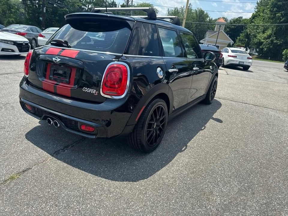 2018 Mini Mini Cooper S 3rd Gen - Image 9 of 20