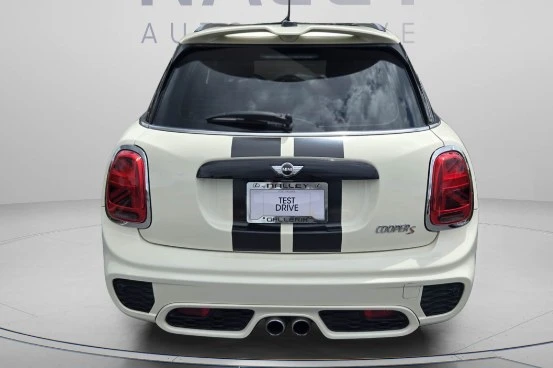 2018 Mini Mini Cooper S 3rd Gen - Image 8 of 11