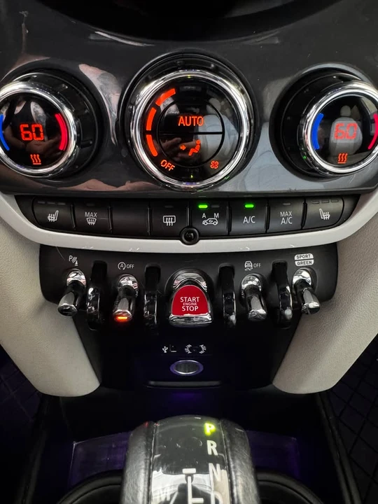 2018 Mini Countryman 2nd Gen - Image 11 of 19