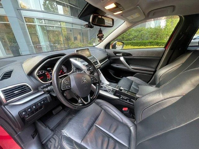2018 Mitsubishi Eclipse Cross - Image 9 of 20