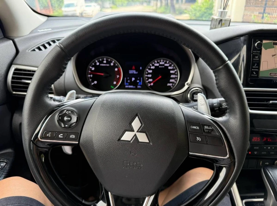 2018 Mitsubishi Eclipse Cross - Image 7 of 9