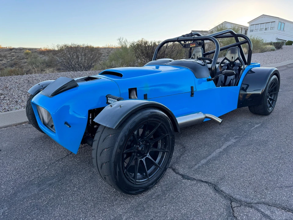 2018 - Image 14 of 30