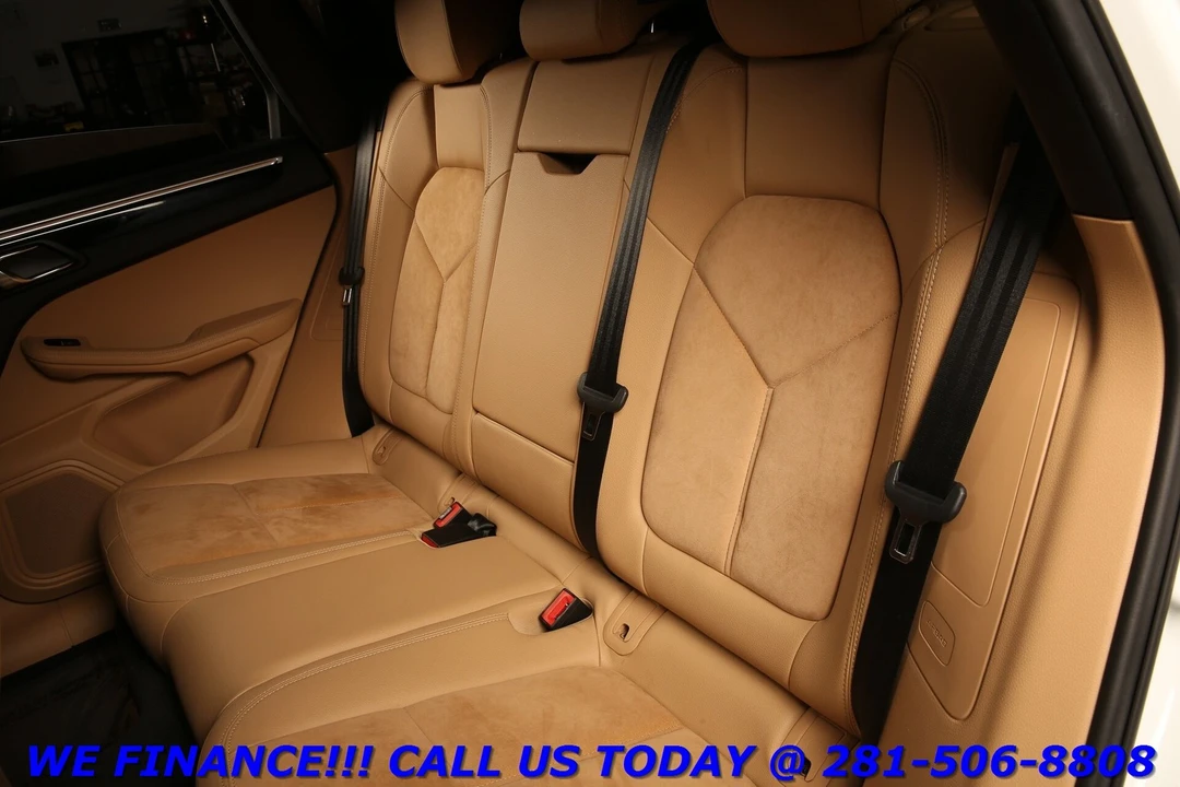 2018 Porsche Macan - Image 21 of 21