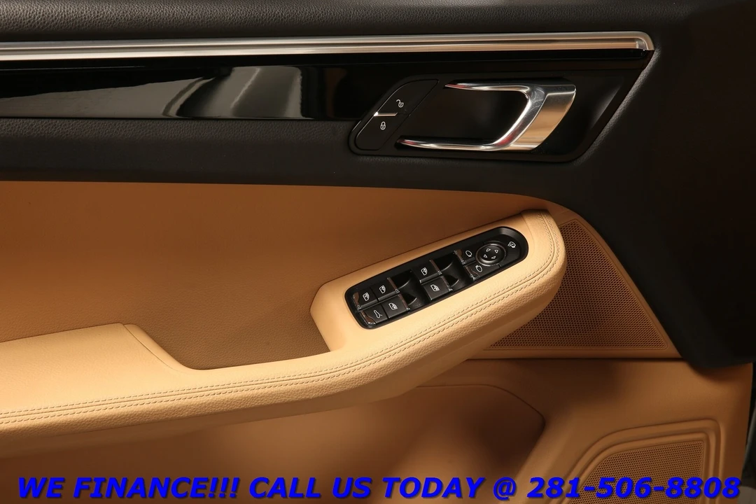 2018 Porsche Macan - Image 8 of 21