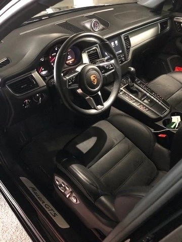 2018 Porsche Macan GTS - Image 6 of 6