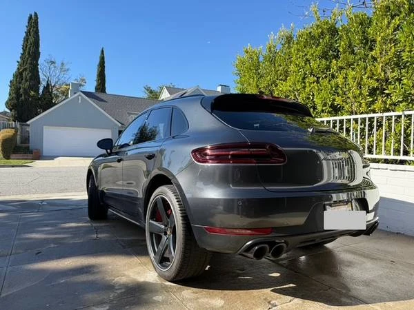 2018 Porsche Macan GTS - Image 9 of 10