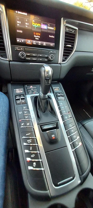 2018 Porsche Macan GTS - Image 6 of 7