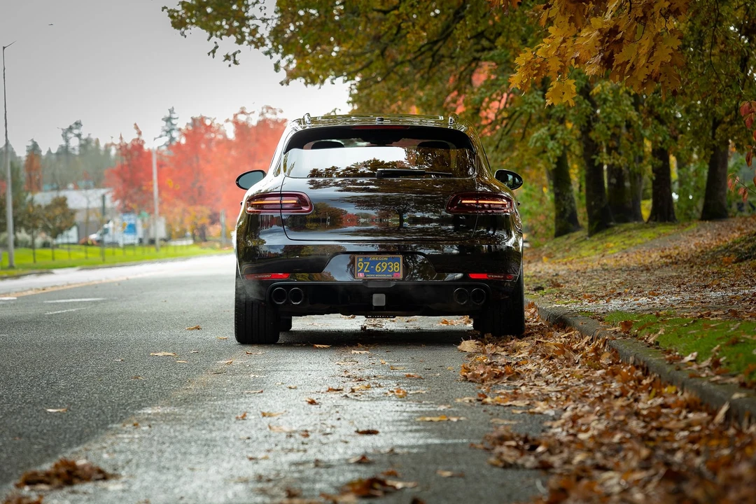 2018 Porsche Macan GTS - Image 6 of 12