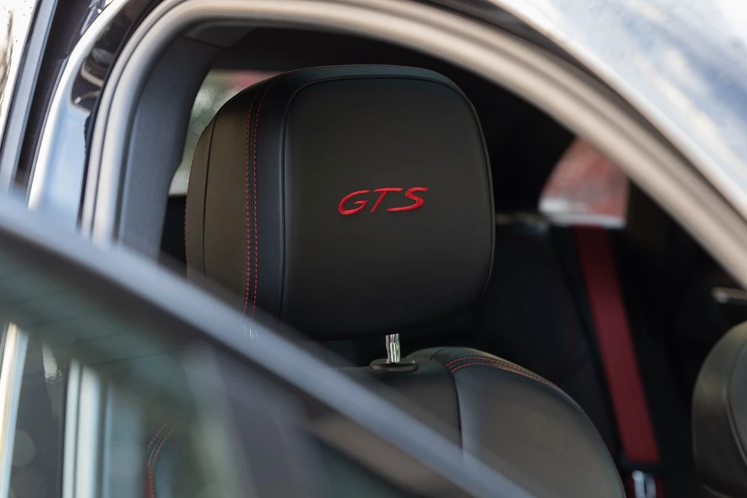 2018 Porsche Macan GTS - Image 11 of 12
