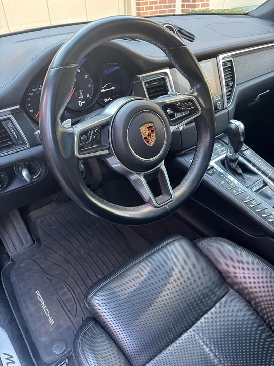 2018 Porsche Macan GTS - Image 20 of 29