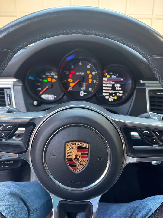 2018 Porsche Macan GTS - Image 19 of 29