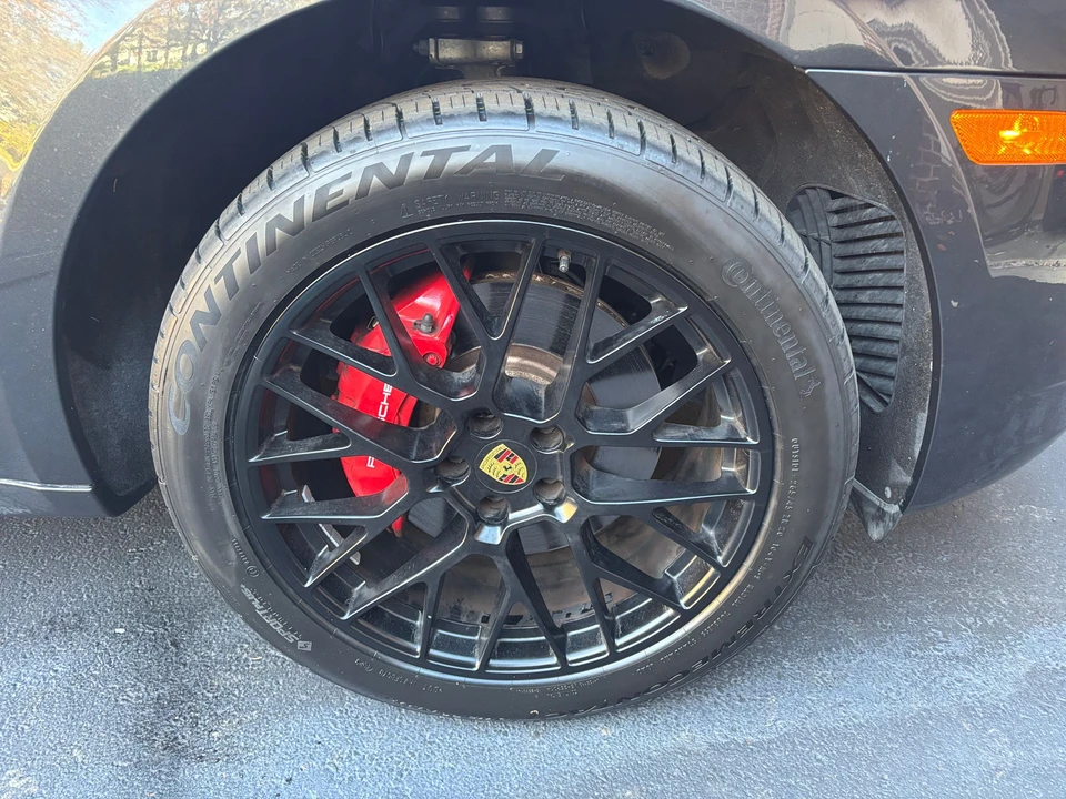 2018 Porsche Macan GTS - Image 11 of 29