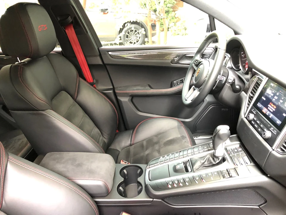 2018 Porsche Macan GTS - Image 15 of 19