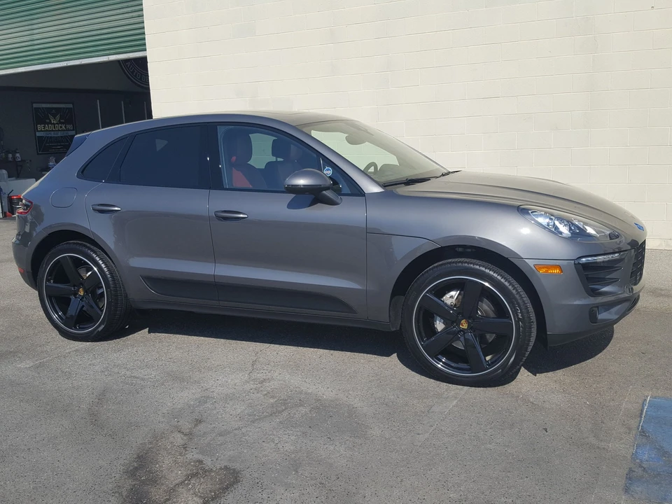 2018 Porsche Macan S - Image 2 of 9