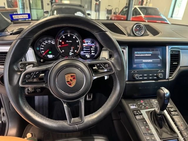 2018 Porsche Macan Turbo - Image 10 of 22