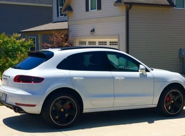 2018 Porsche Macan Turbo - Image 2 of 21