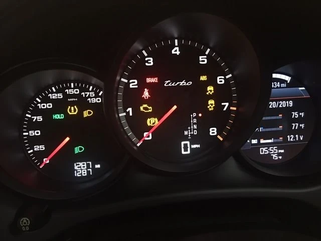 2018 Porsche Macan Turbo - Image 19 of 19