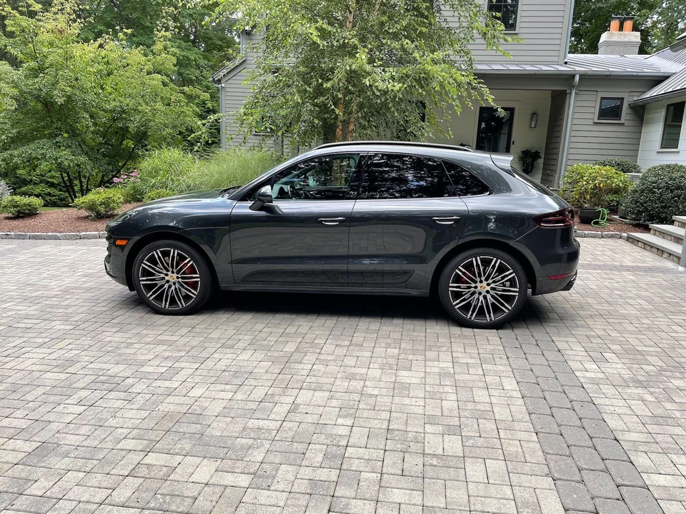 2018 Porsche Macan Turbo - Image 3 of 8