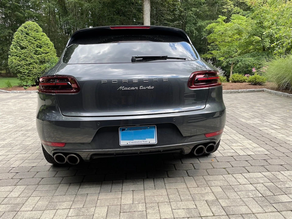 2018 Porsche Macan Turbo - Image 6 of 8