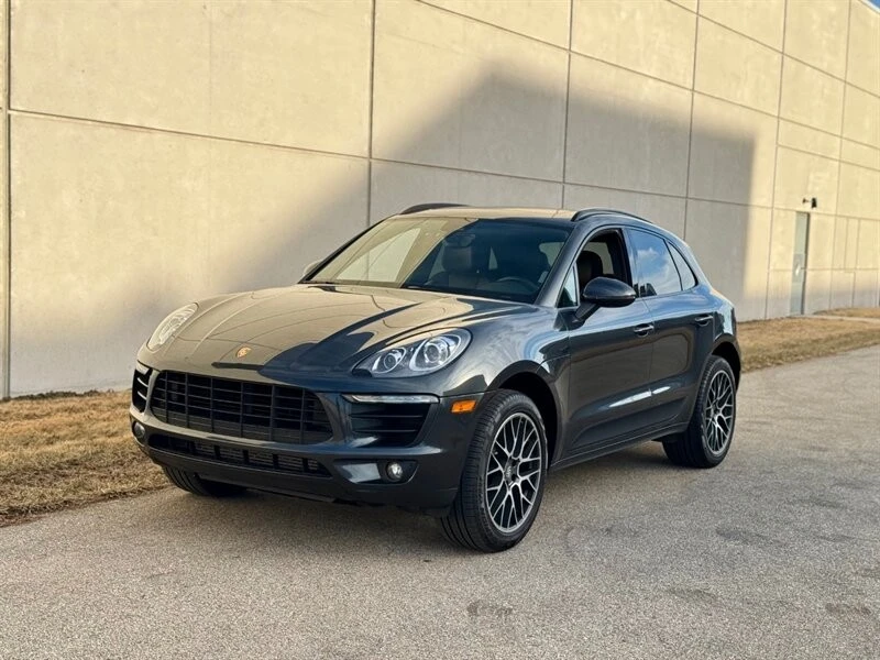 2018 Porsche Macan - Image 3 of 4