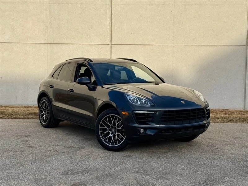 2018 Porsche Macan - Image 2 of 4