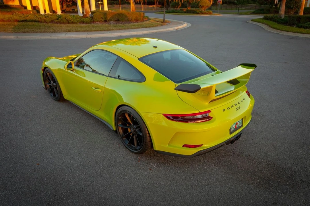 2018 Porsche 911 - Image 11 of 18