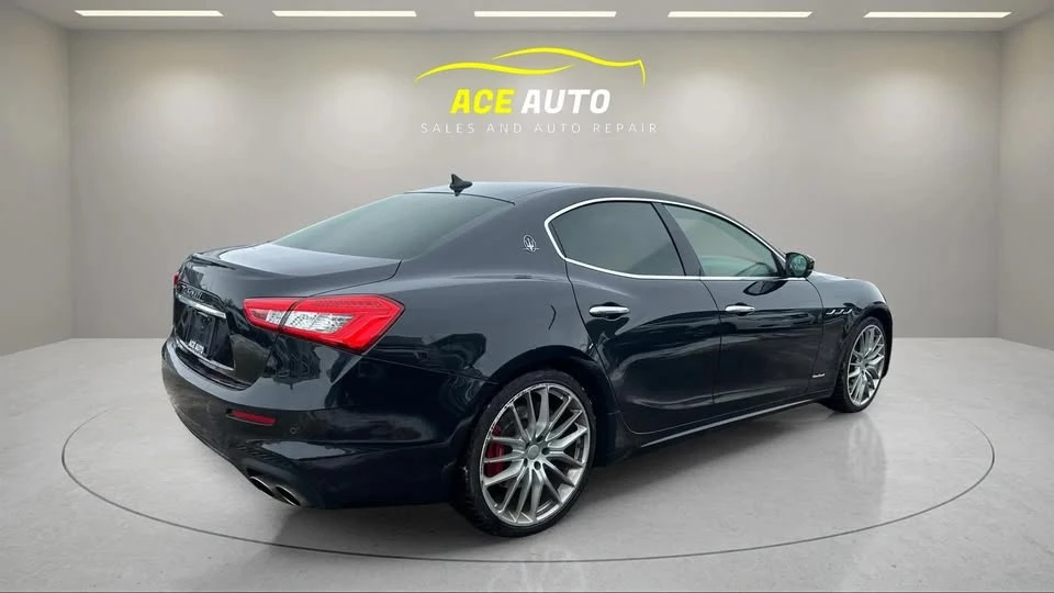2018 Maserati Ghibli 3rd Gen - Image 5 of 20