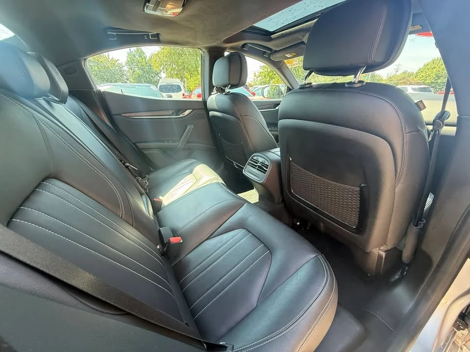 2018 Maserati Ghibli 3rd Gen - Image 11 of 19