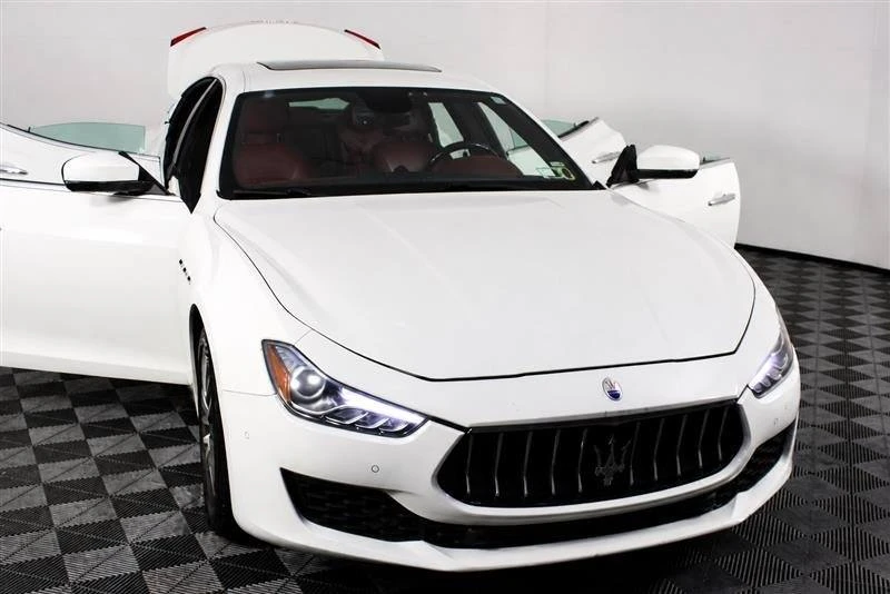 2018 Maserati Ghibli 3rd Gen - Image 6 of 20