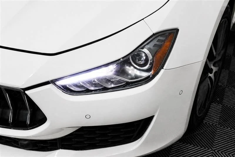 2018 Maserati Ghibli 3rd Gen - Image 15 of 20